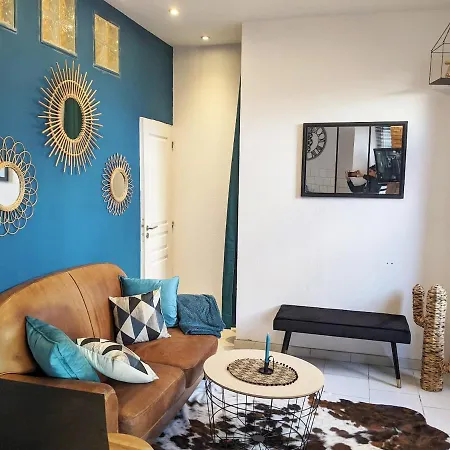 Cosy A Avec Terrasse