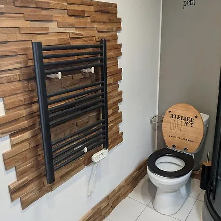 Cosy A Avec Terrasse Apartman *